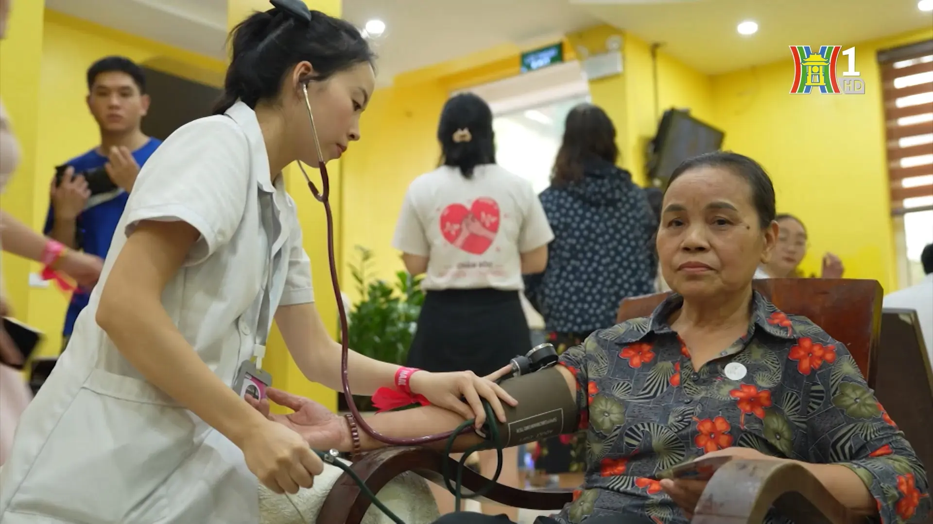 Phòng trị liệu 0 đồng - nơi hồi sinh những nụ cười | Người tốt quanh ta | 15/11/2025